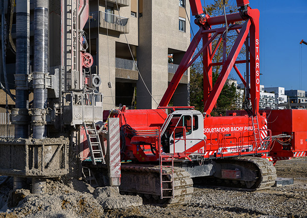 Machine pour réaliser des colonnes de soil mixing via le procédé Colmix