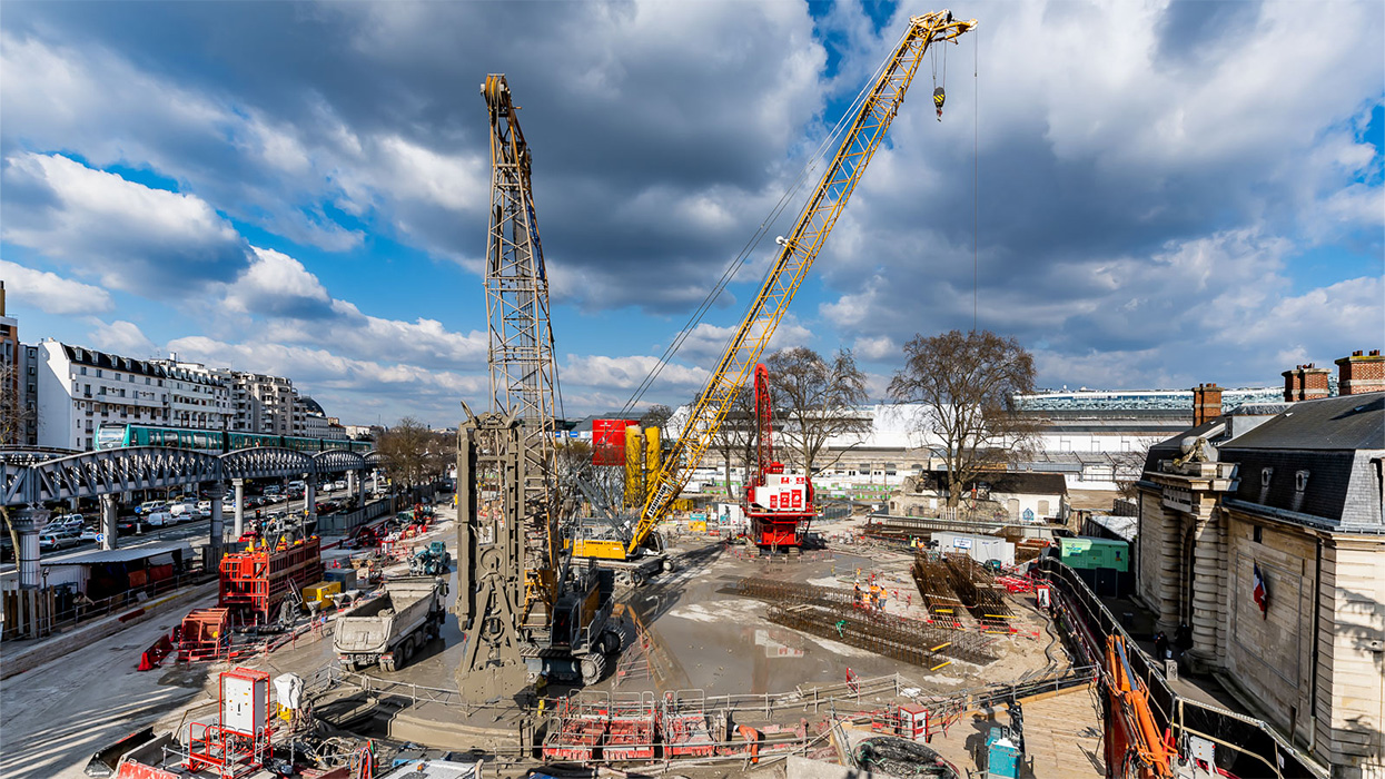 Chantier du bassin d'Austerlitz où l'on réalise le soutènement en paroi moulée