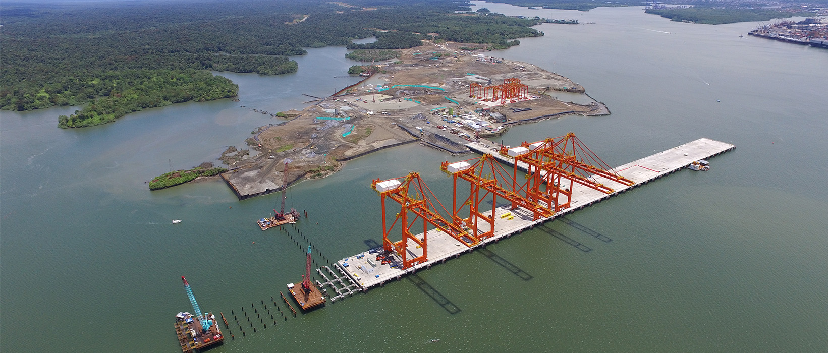 Port d’Aguadulce, terminaux SPIA et Boscoal Buenaventura, Colombie vue aerienne